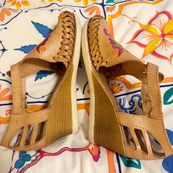 Calzado Mexican Haurache Brown Rainbow Butterfly Leather Sandals Size 7.5 / 8 - Picture 2 of 9
